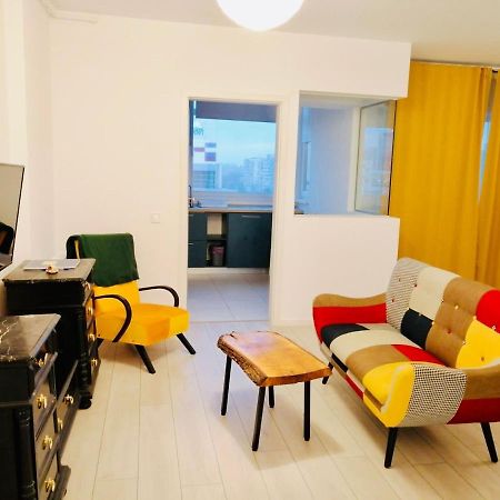 Plaza View Studio Bucureşti Exterior foto