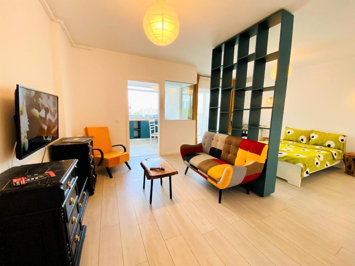 Plaza View Studio Bucureşti Exterior foto