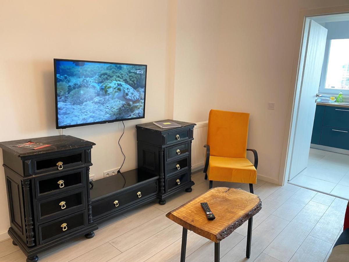 Plaza View Studio Bucureşti Exterior foto